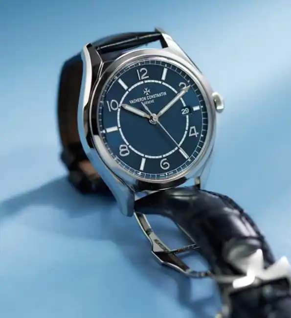 كيف تختار أفضل محل لبيع ساعتك الأصلية في الإمارات؟  